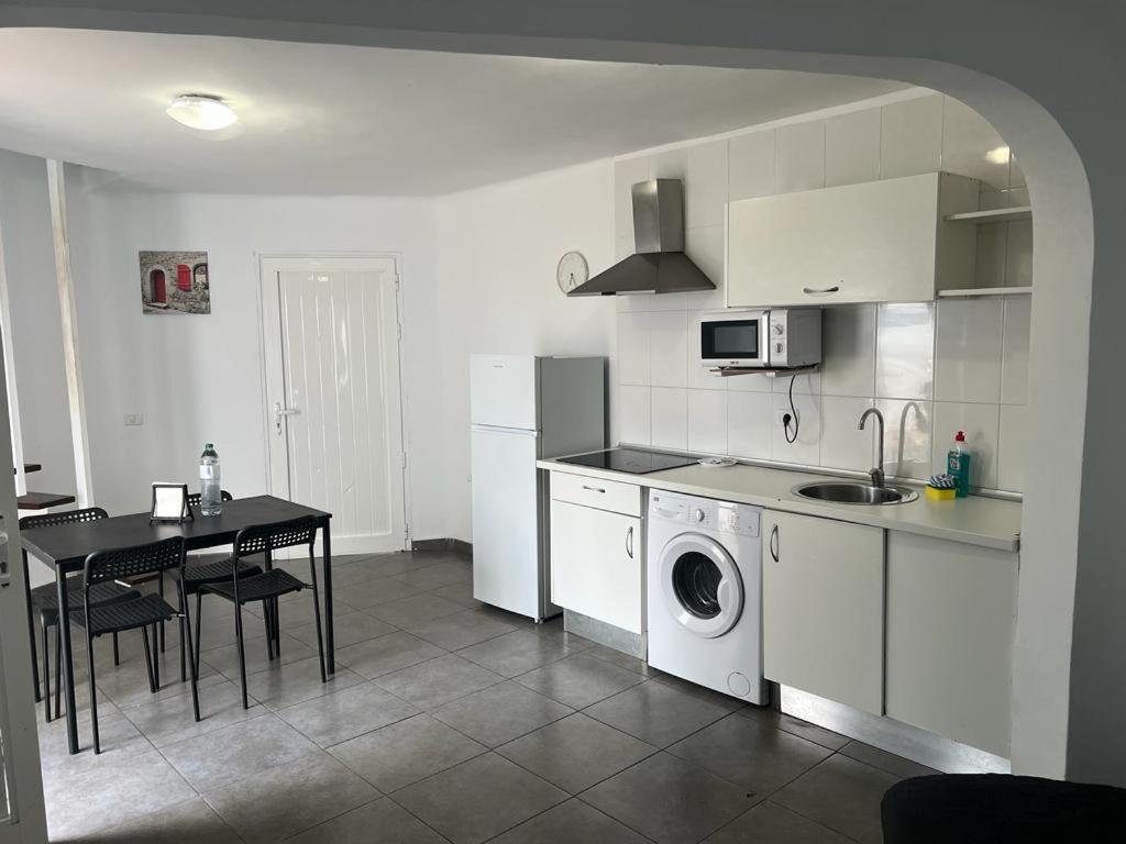 Apartment Casas Blancas Tortugas Playa de las Americas (Tenerife)
