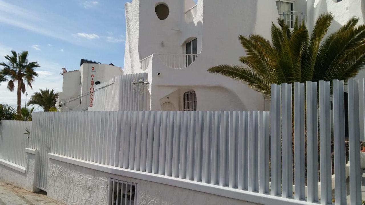 Casas Blancas Tortugas * Playa de las Americas (Tenerife)